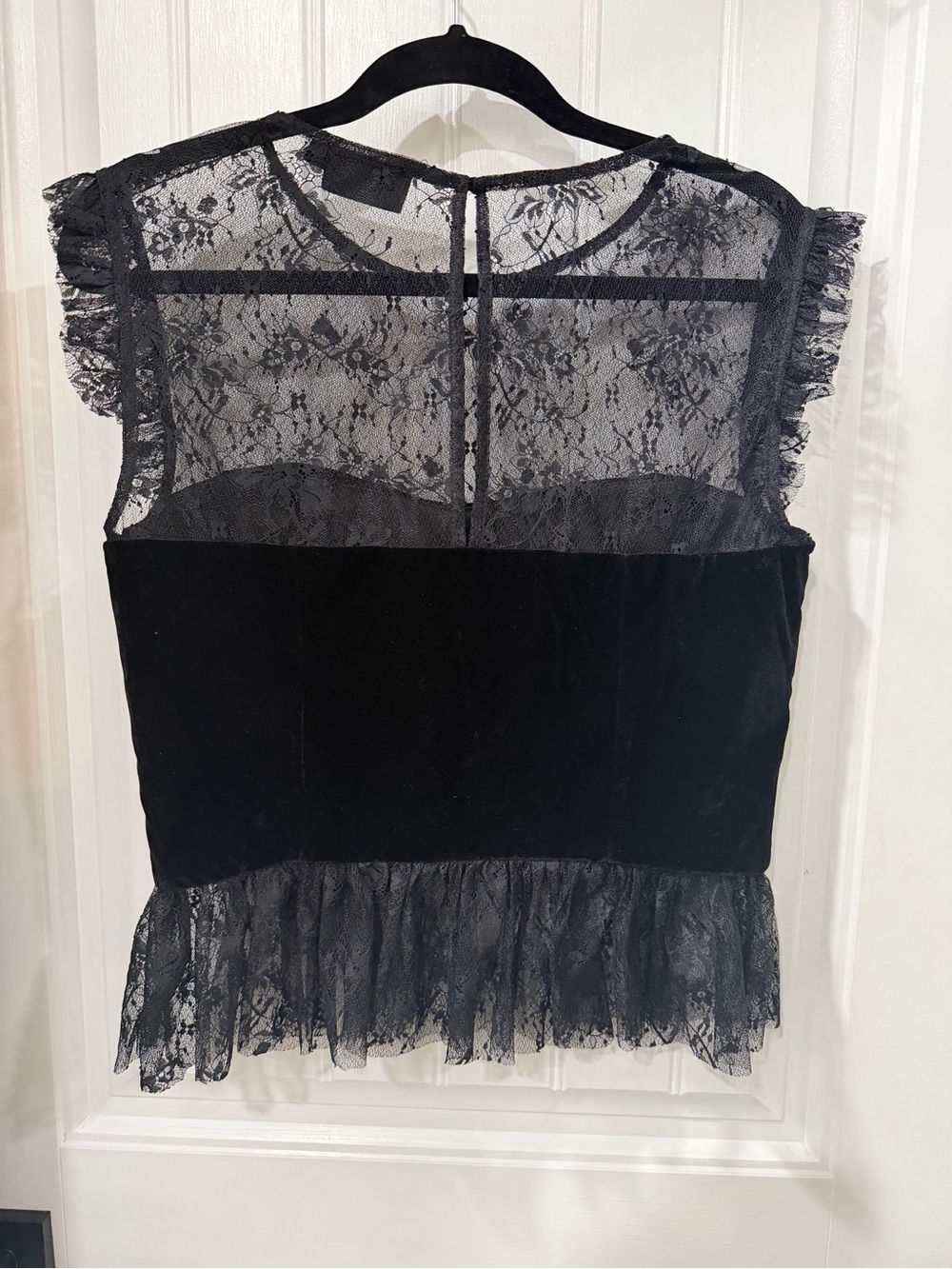 NWOT Vici Black Lace Velvet Peplum Blouse-L - Picture 5 of 9